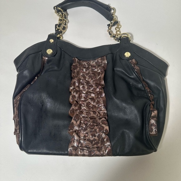 Betsey Johnson Black Shoulder Bag with Gold Hardware - Picture 7 of 16